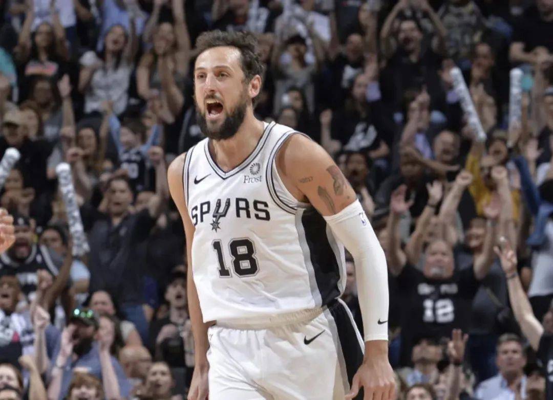 关于马刺翻盘意大利男篮,汉密尔顿爆发神勇的信息 关于马刺翻盘意大利男篮,汉密尔顿爆发神勇的信息