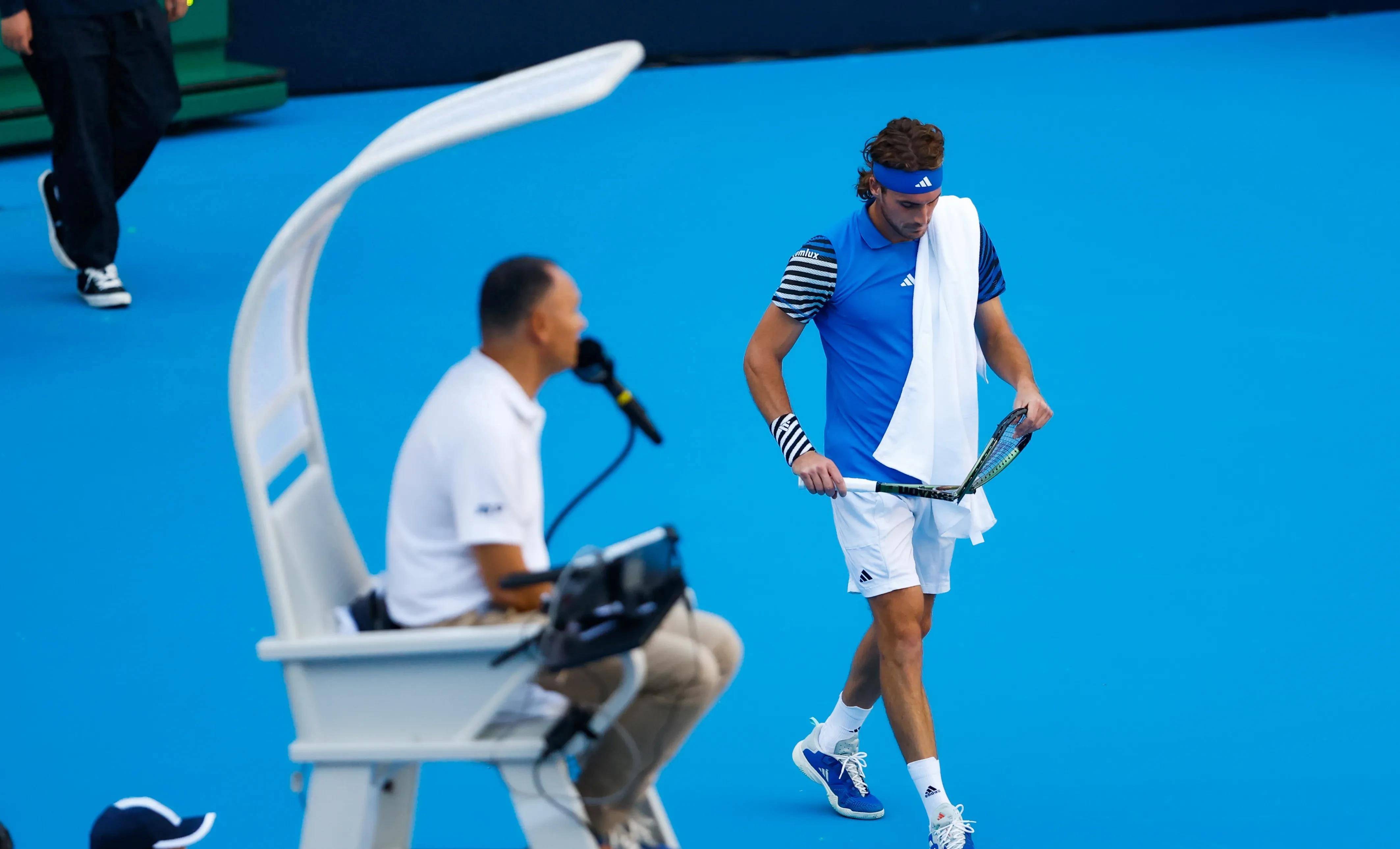 关于美国网球队力克意大利网球队，西西帕斯绝境逆转的信息